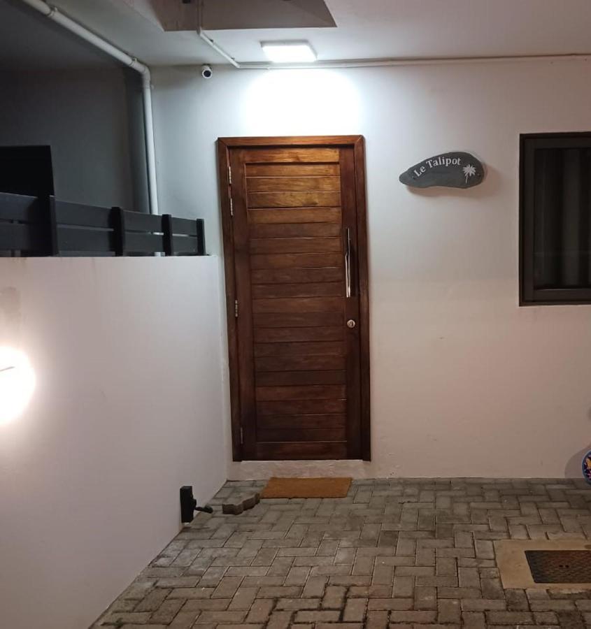 Le Talipot Apartment Flic en Flac Exterior photo